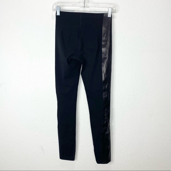 SPANX Every. Wear Gloss Side Stripe Leggings In Black XS NWT - Picture 7 of 10
